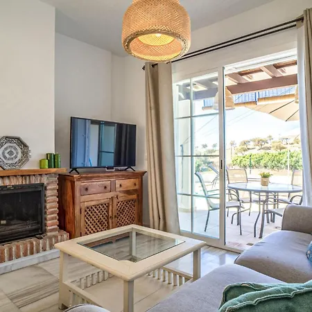 Cozy In With Kitchen Nerja